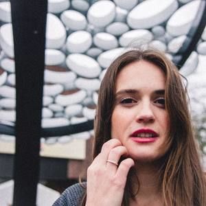 Meet your Posher, Michaëlle